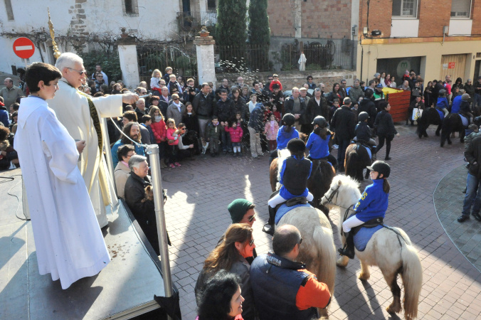 TRES TOMBS 2014